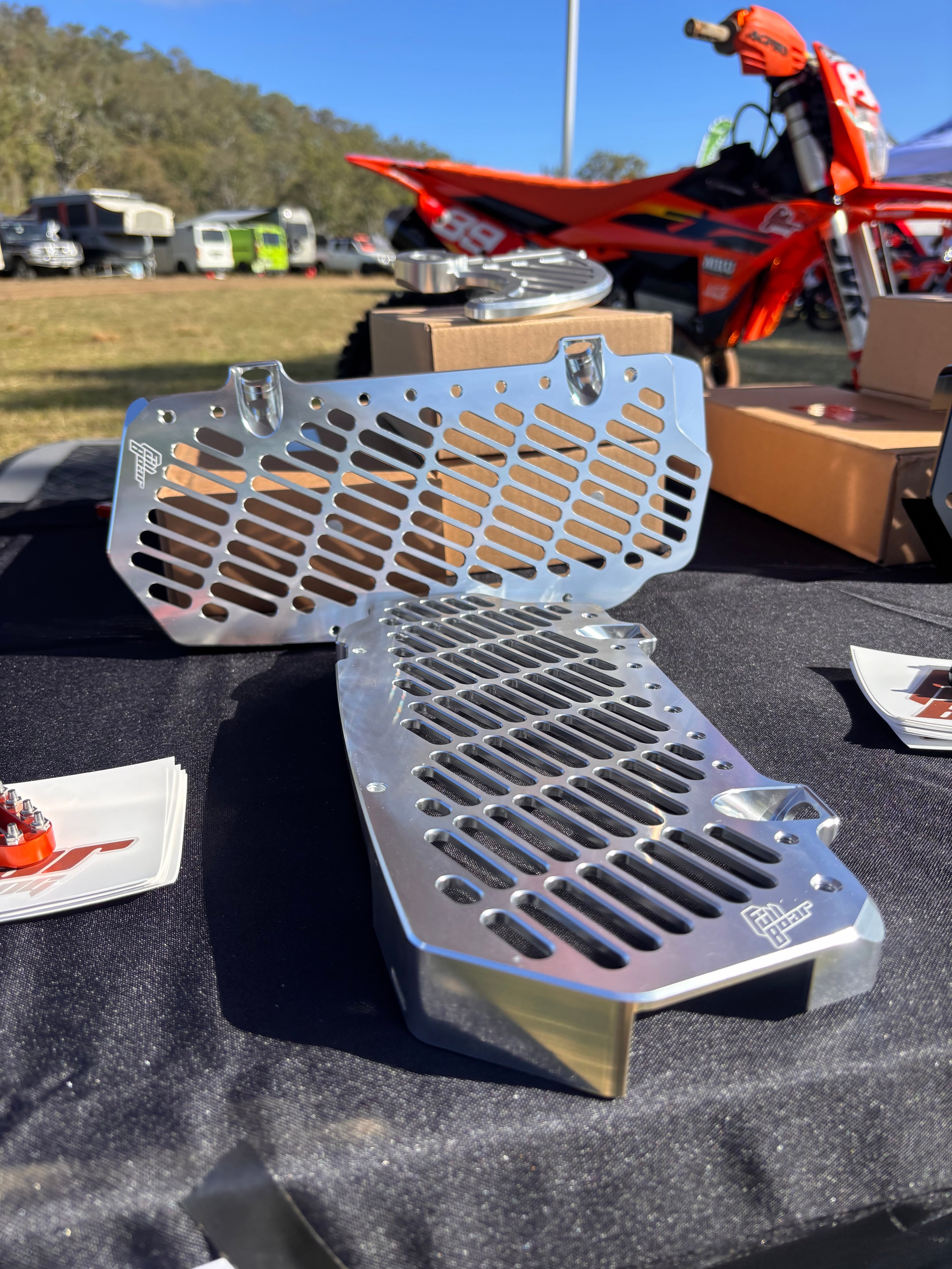 RADIATOR GUARD - KTM/HUSQ/GASGAS 23-26