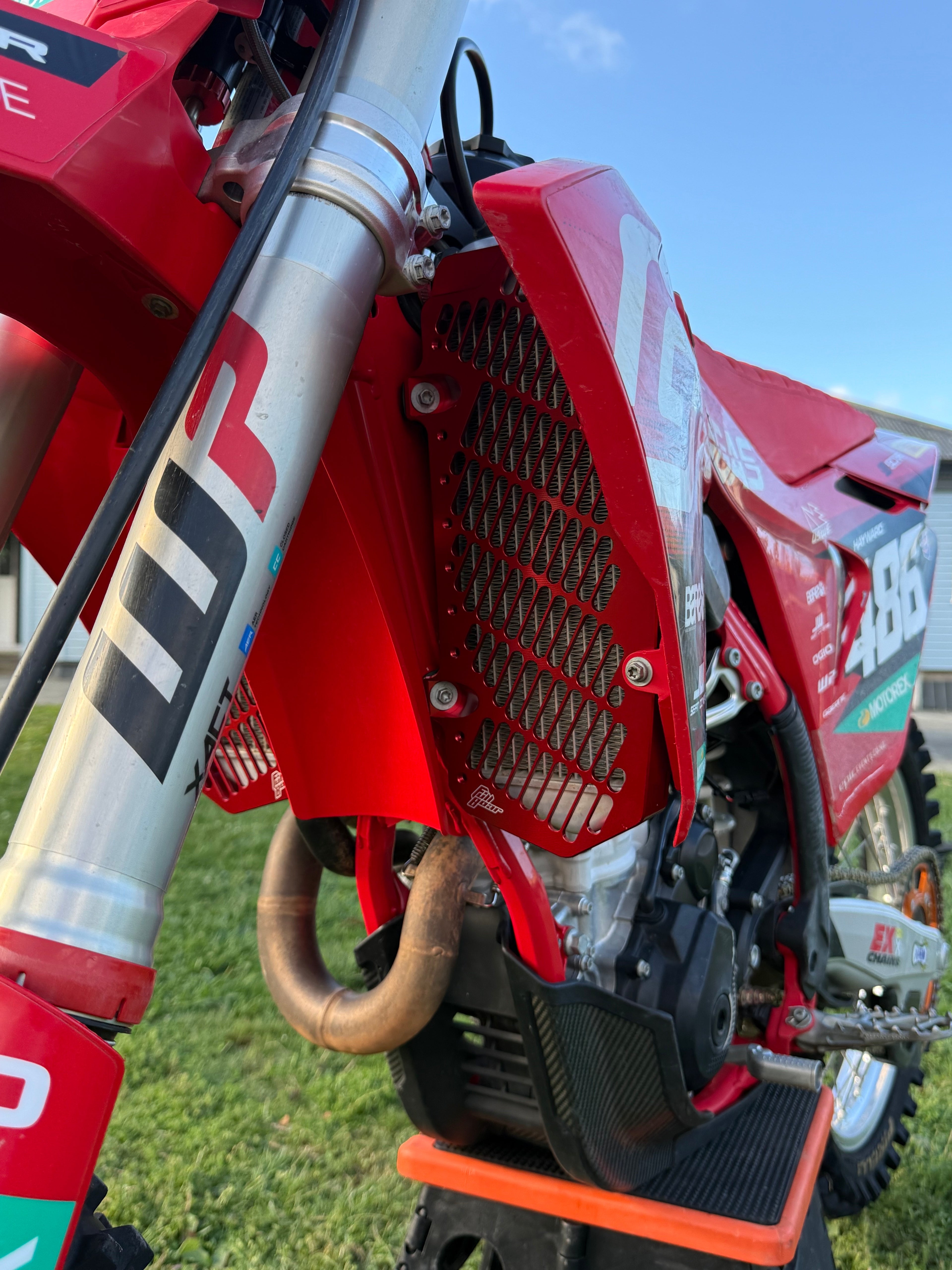 LIMITED EDITION - RED RADIATOR GUARDS (GASGAS/KTM/HUSQ)